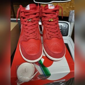 Nike dunk high first use